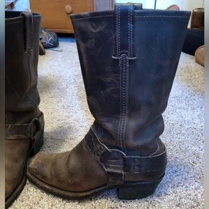 Frye harness 12R boots